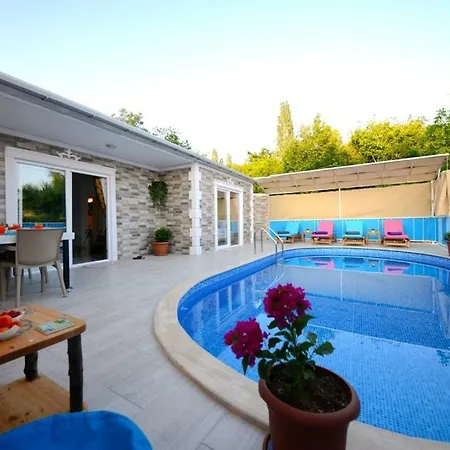 Villa Tamer Islamlar (Mediterranean)